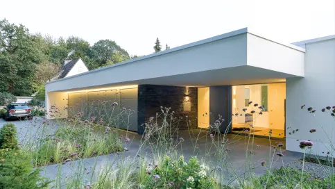 Einfamilienhaus mit heroal D 72 Haustürsystem in Wuppertal