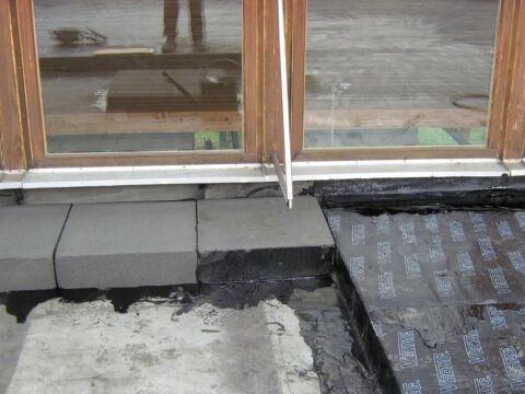 FOAMGLAS® für Flachdächer in Holzbauweise