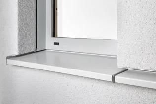 helopal Außenfensterbank mit SlidePal L Stoßverbindung