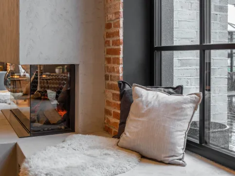 Mit VEKA Feinstruktur Dekorfolien erhalten VEKA Kunststofffenster eine fein strukturierte Oberfläche in matter Ausprägung, die pulverbeschichteten Aluminiumfenstern sehr ähnlich ist.
