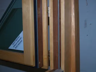 Beispiel einbruchsicheres Fenster