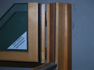 Beispiel einbruchsicheres Fenster