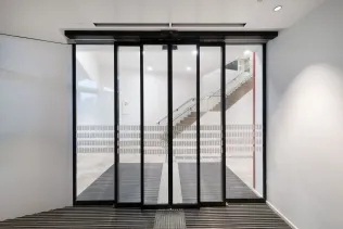 Slimdrive SLT-FR – Automatisches Teleskop-Schiebetürsystem
