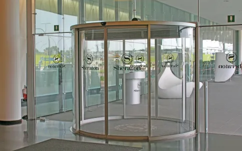 Slimdrive SCR – Automatisches Rundschiebetürsystem zur Realisierung von 360°-Lösungen