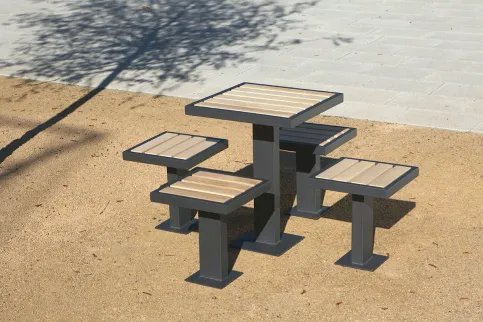 Hocker | Tisch 145