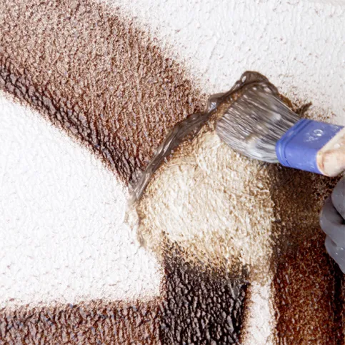Cocopaste zur Graffitientfernung auf mineralischem Putz