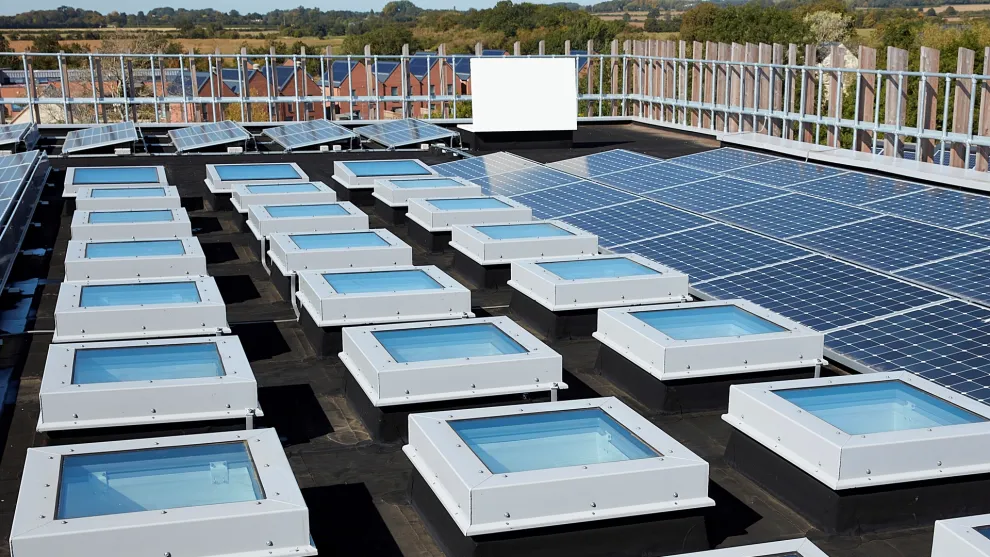 LAMILUX Flachdach Fenster FE Passivhaus Eco Business Centre in Bicester, Großbritannien