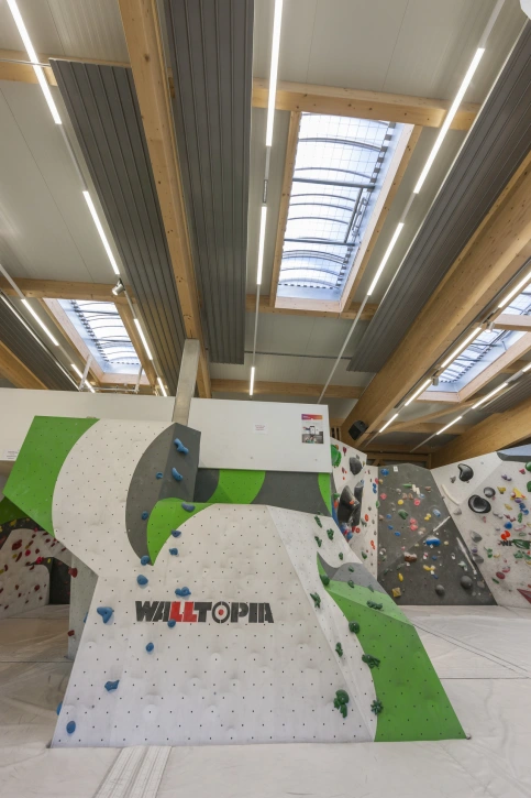LAMILUX Lichtband B Kletterzentrum Bergstation in Telfs, Österreich