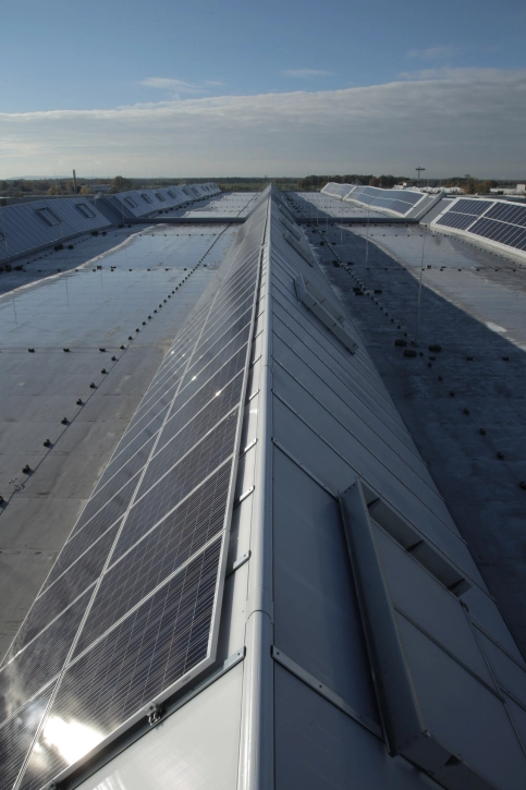 LAMILUX Lichtband S Rhenus Logistikzentrum in Hoppegarten