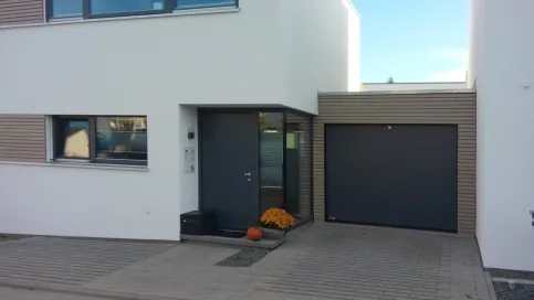 Garagen-Sektionaltore von Alpha Deuren |