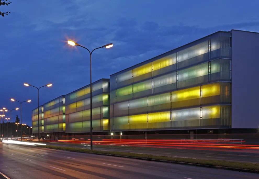 Wohngebäude Innsbrucker Ring, München, Photo: krischerfotografie, Produkt: Pilkington Profilit™ K22/60/7