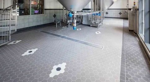 Hexalith® Sechseckfliese in einer Brauerei