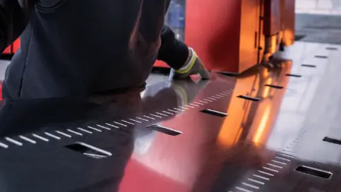 CNC-gesteuerte automatische Blechbearbeitung