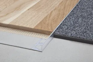 Schlüter-SCHIENE-BASIC-STEP-V A Abschlussprofil