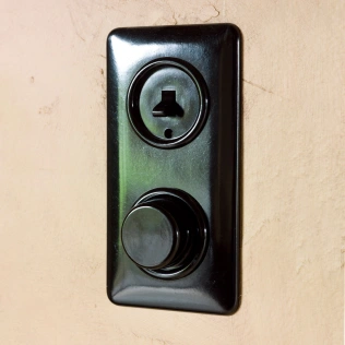 Kippschalter und Dimmer mit Doppelabdeckung Bakelit®