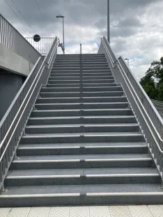 Bahnhofstreppe