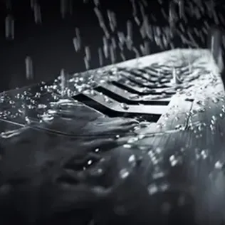 Duschrinnenprofil ACO ShowerDrain S+ mit elektropolierter Oberfläche | © ACO Haustechnik