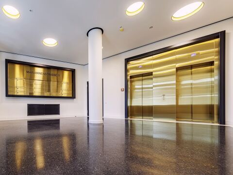 Büroneubau: Eindrucksvolles Foyer