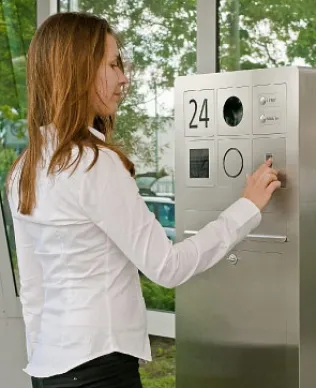 Elektronische Zutrittskontrolle mit Fingerscanner