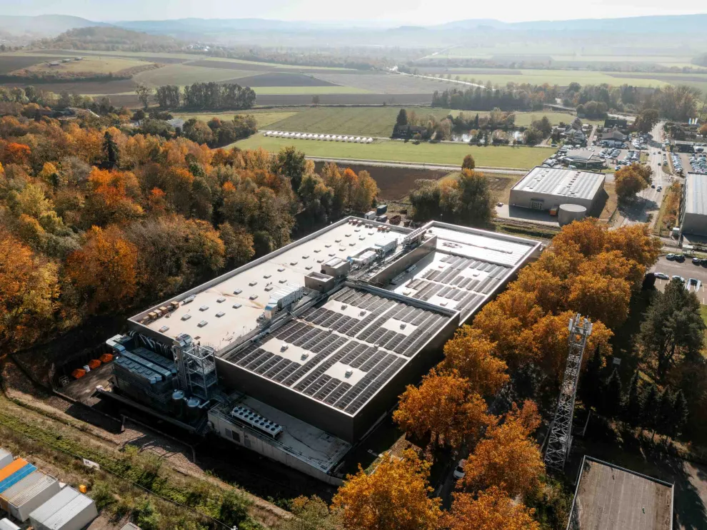 Blick auf die neue Halle von KWS in Einbeck.