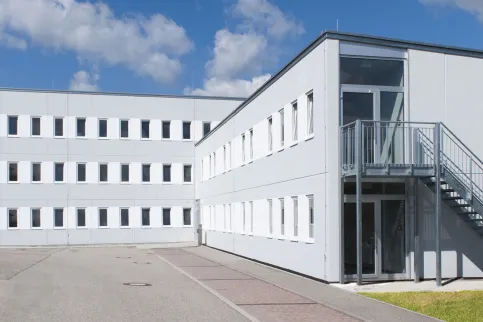 Flüchtlingsheim, Oberhausern