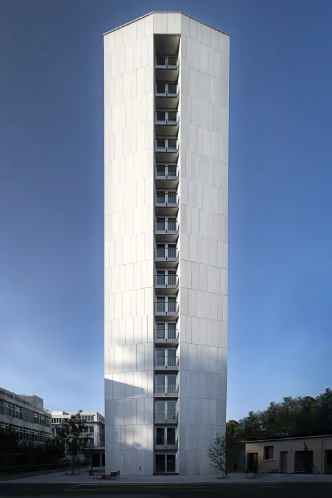 Ehem. Firmenich Tower, Genf, mit FClad® Fassade aus ultrahochfestem Faserbeton Ductal® UHPC
