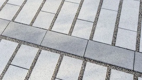 GDM.NUEVA liner proActive, 30x20x8 cm, ferro, Anthrazit-Uni, proDrain mit Basalt-Split und GDM.NUEVA stone, 30x20x8 cm, ferro, Grau-Uni