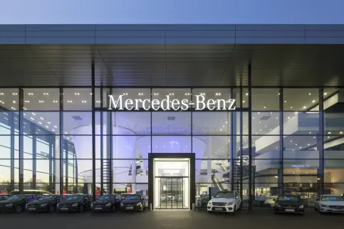 S9-iVt-05 - Mercedes Benz Kaiserlei Frankfurt, Foto Claus Graubner