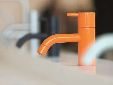 Farbige Designarmaturen