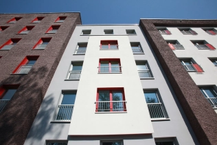 Zeiteinsparung gegenüber Massivbau: Studentenwohnheim, Esslingen