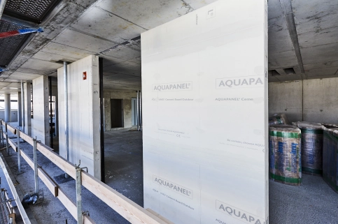 Die Knauf Außenwand mit AQUAPANEL® Technologie kombiniert Wirtschaftlichkeit, Nachhaltigkeit und bauphysikalische Vorteilen zukunftsweisend.
