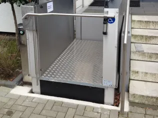 Bodengleicher Einbau mit Grube