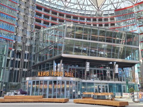 Funktionalität in Stahl und Glas – Fassadenumbau im Bestand