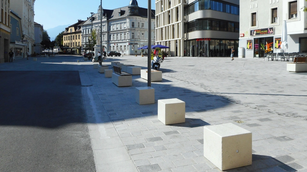 Poller IDRA – quadratischer Poller