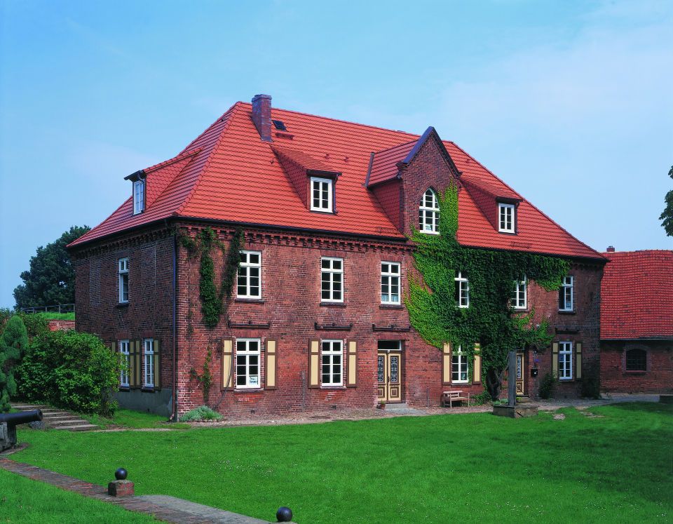 Braas Opal Standard (Segment) Biberschwanzziegel Flächenbiber Braas Opal Standard (Segment) Biberschwanzziegel Flächenbiber