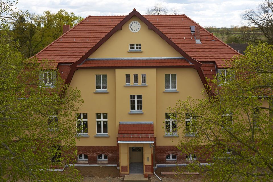 Braas Granat 11V  Doppelmuldenfalzziegel Flächenziegel