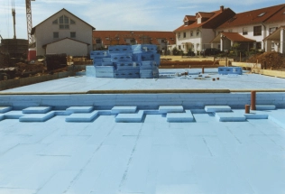 Verlegung der RAVATHERM™ XPS-Dämmplatten