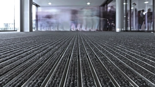 Top Clean Trend® 22: Ripseinlage anthrazit, Mercedes Benz Kundencenter Sindelfingen