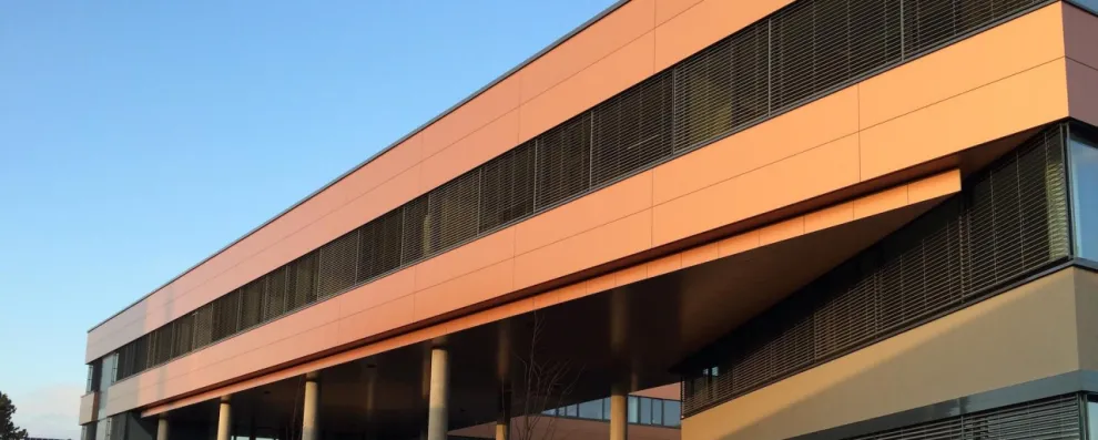etalbond® am Gymnasium Wels, Österreich