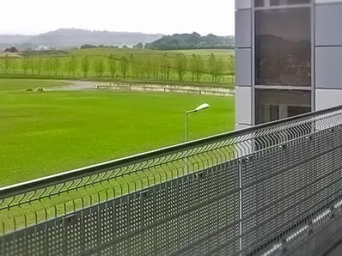 INTEGRA-pw Absturzsicherungen für Parkhäuser