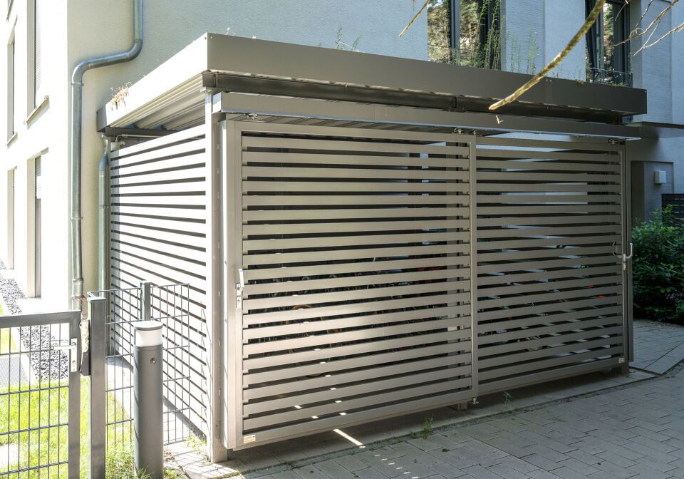 Urbanes System - Hängeschiebetor