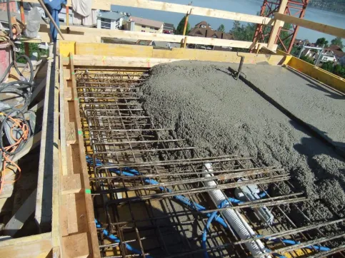 Betonieren der Stahlbetondecke