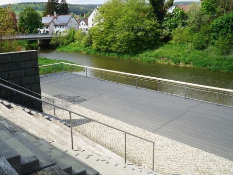 Terrasse an der Stadthalle in Tuttlingen