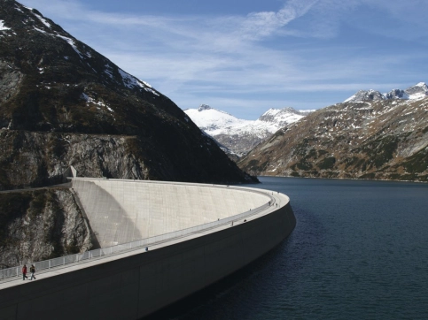 Wasserbauten aus Stahlbeton: Instandsetzen, verstärken und schützen.