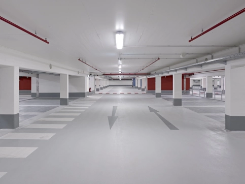 Sanierung mit Betoninstandsetzung, Wände und Stützensockel, Tiefgarage Platz D‘Agen, Dinslaken. Foto: Guido Erbring