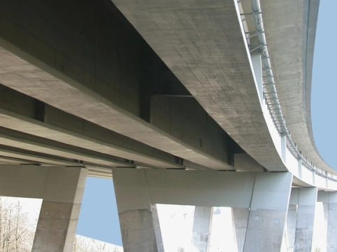 Instandsetzen, verstärken und schützen: Sulzbachtalbrücke, Friedrichsthal / Stegunterseite. Foto: StoCretec