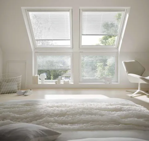 Elegance : Jalousien für Dachflächenfenster