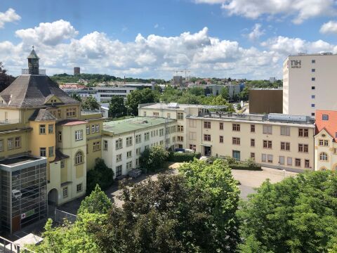 Parken ohne Rampe – denkmalgeschützt und durchdacht