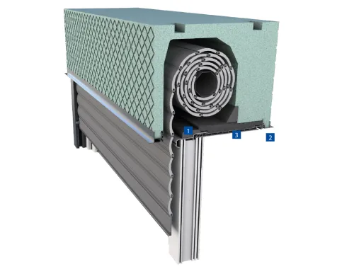 1.Traversendämmung: Flexible Schaumstoffprofile optimieren die Dichtheit und vermeiden Wärmebrücken am Verschlussdeckel. 2.Anschlussprofil: Das aufgeclipste Profil sorgt bei der Montage für eine saubere Optik. 3.Verschlussdeckel: Erhältlich in Fensterweiß für eine harmonische, hochwertige Optik.