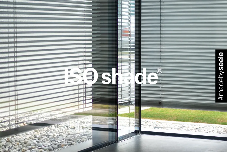 ISOshade® Fassadenelement mit integriertem Sonnenschutz